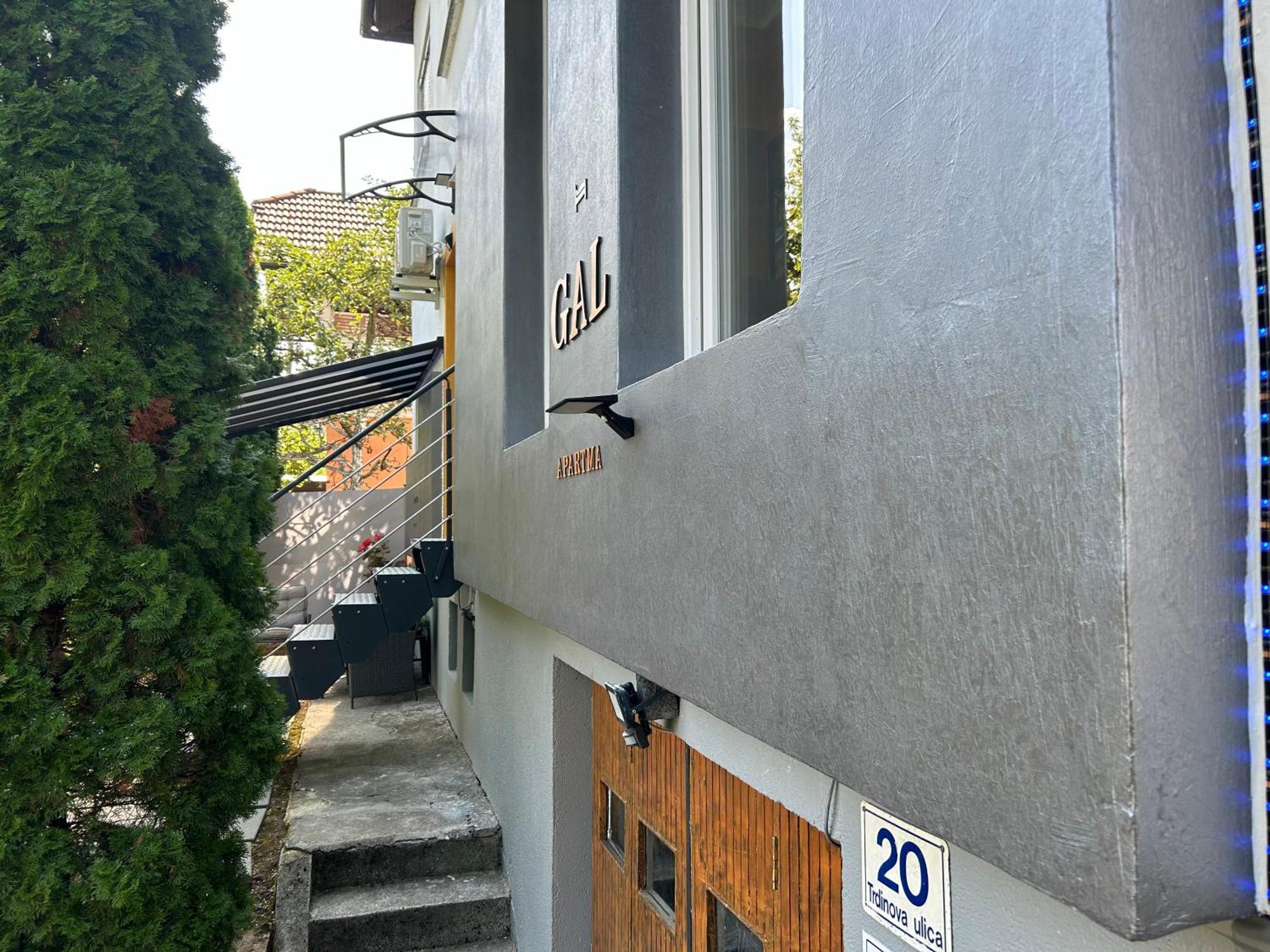 Apartment Gal Novo Mesto Dış mekan fotoğraf